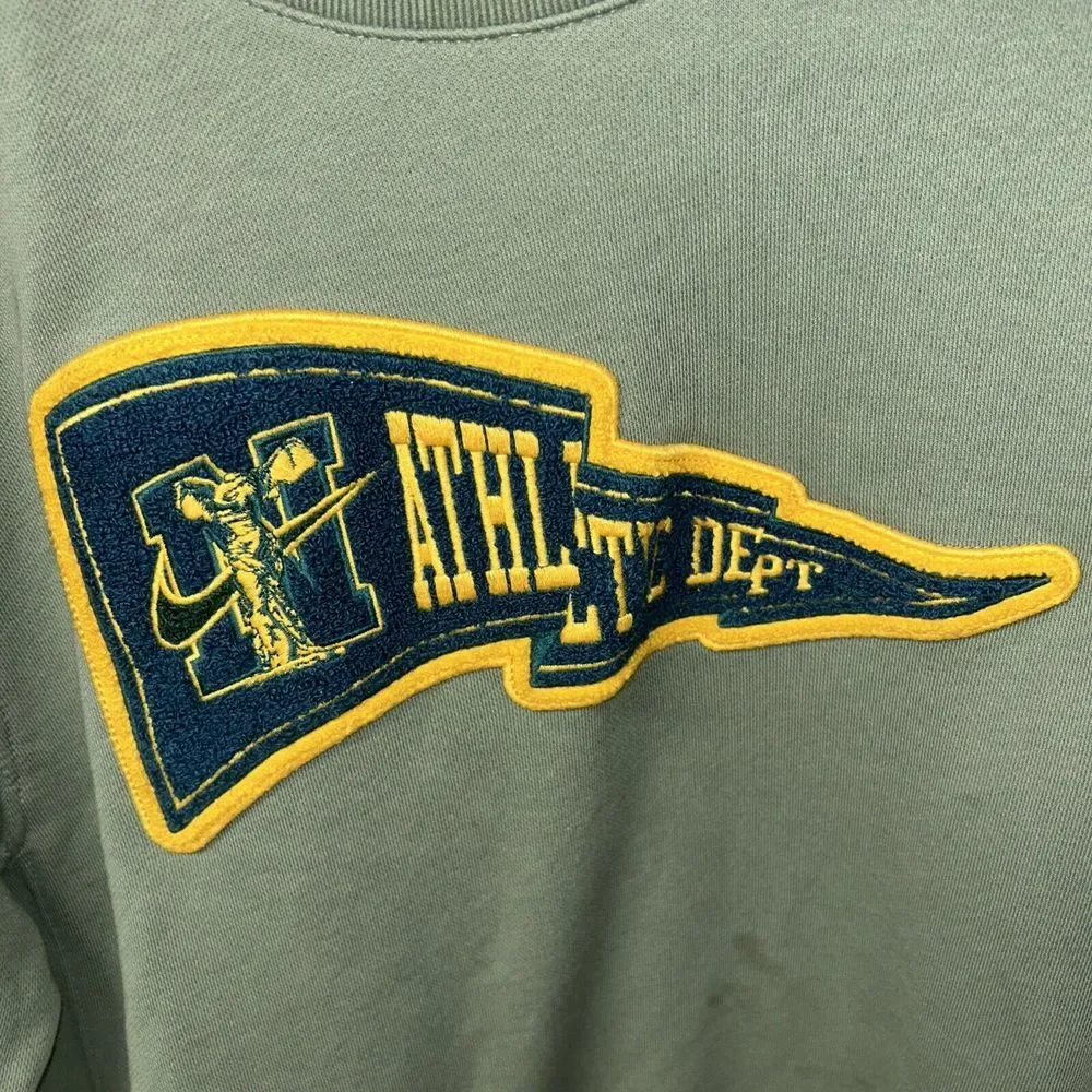 Nike Sportswear 1972 Club Fleece Longsleeve Shirt Size Small Athletic Department